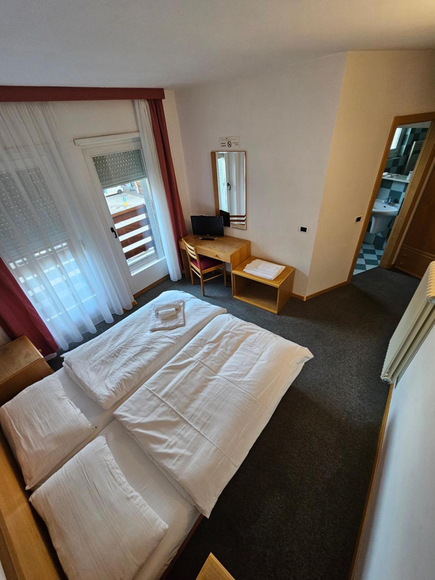 Hotel Ideal Sarche di Calavino Exterior photo