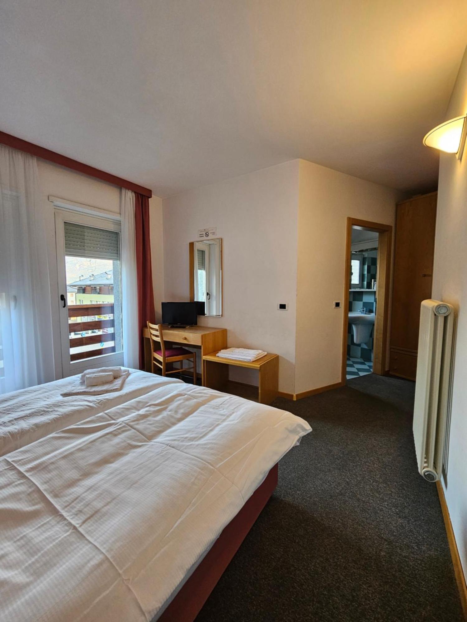 Hotel Ideal Sarche di Calavino Exterior photo